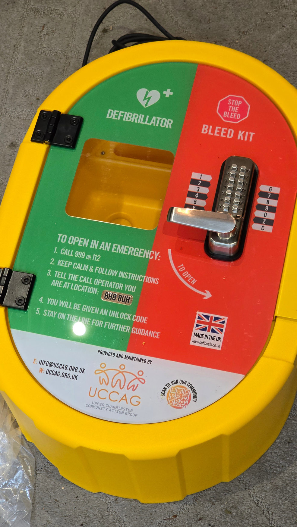 UCCAG community AED cabinet